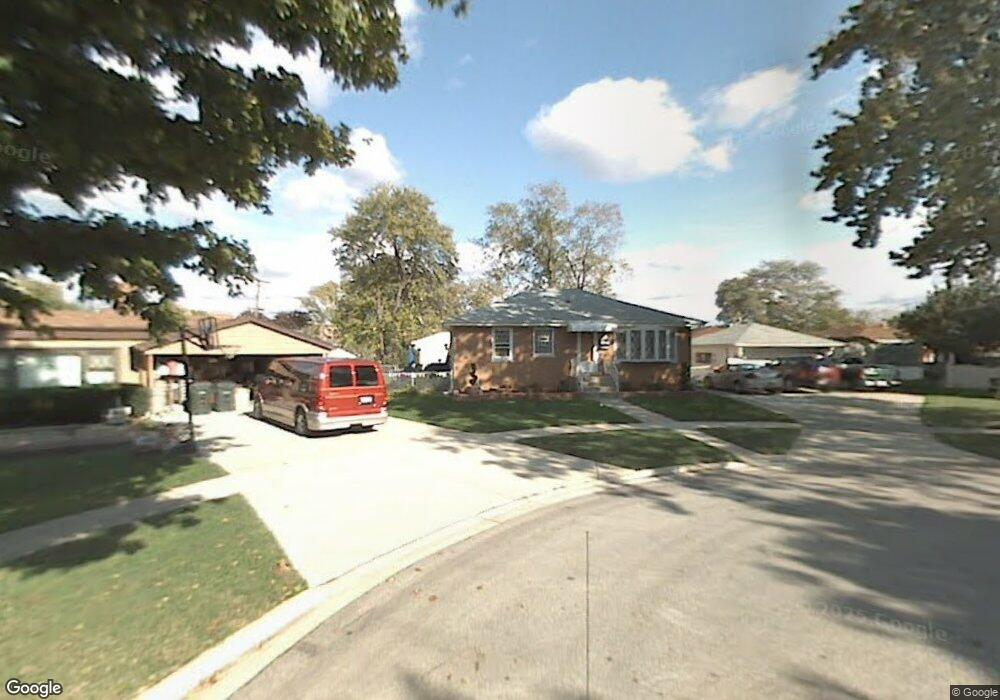 9916 Eastwood Ct, Schiller Park, IL 60176 - photo 1