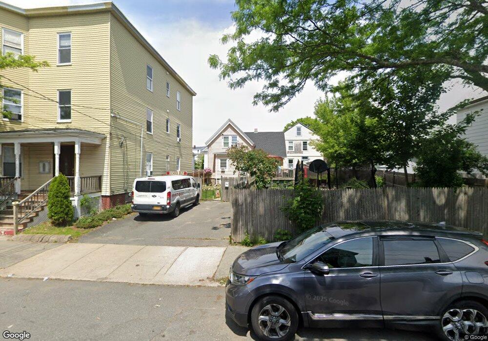 63 Timson St unit 1, Lynn, MA 01902 - photo 1