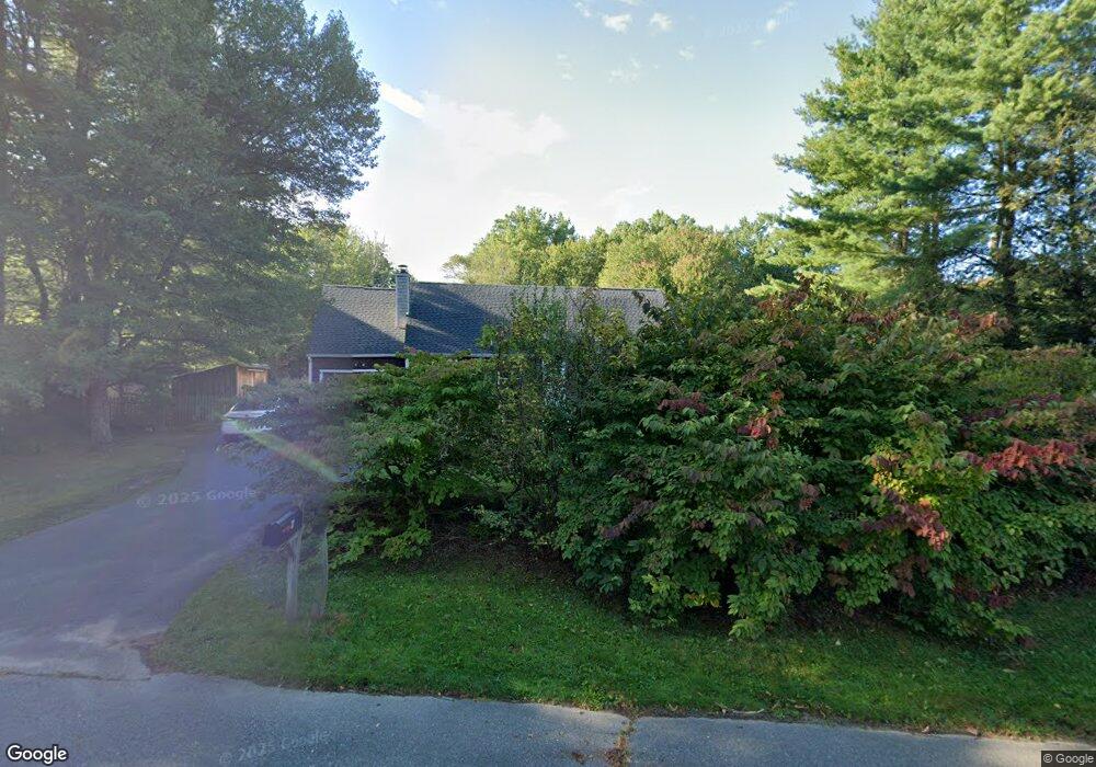 37 Carriage Ln, Amherst, MA 01002 - photo 1