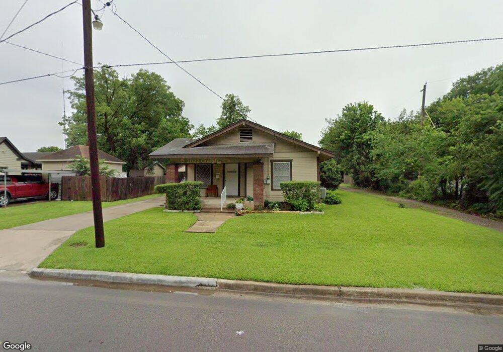 216 5th Ave NW, Ardmore, OK 73401 - photo 1