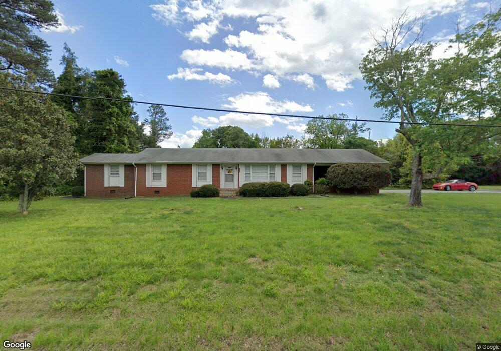 5405 Fallingbrooks Dr, Greensboro, NC 27407 - photo 1