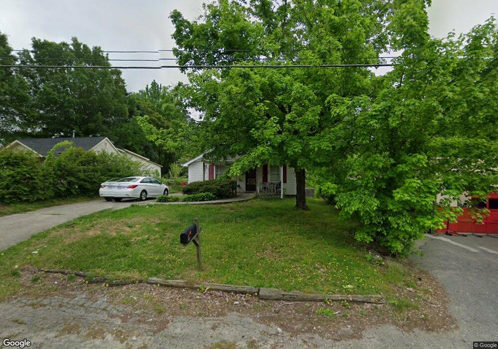 1028 E Fairfield Rd, High Point, NC 27263 - photo 1