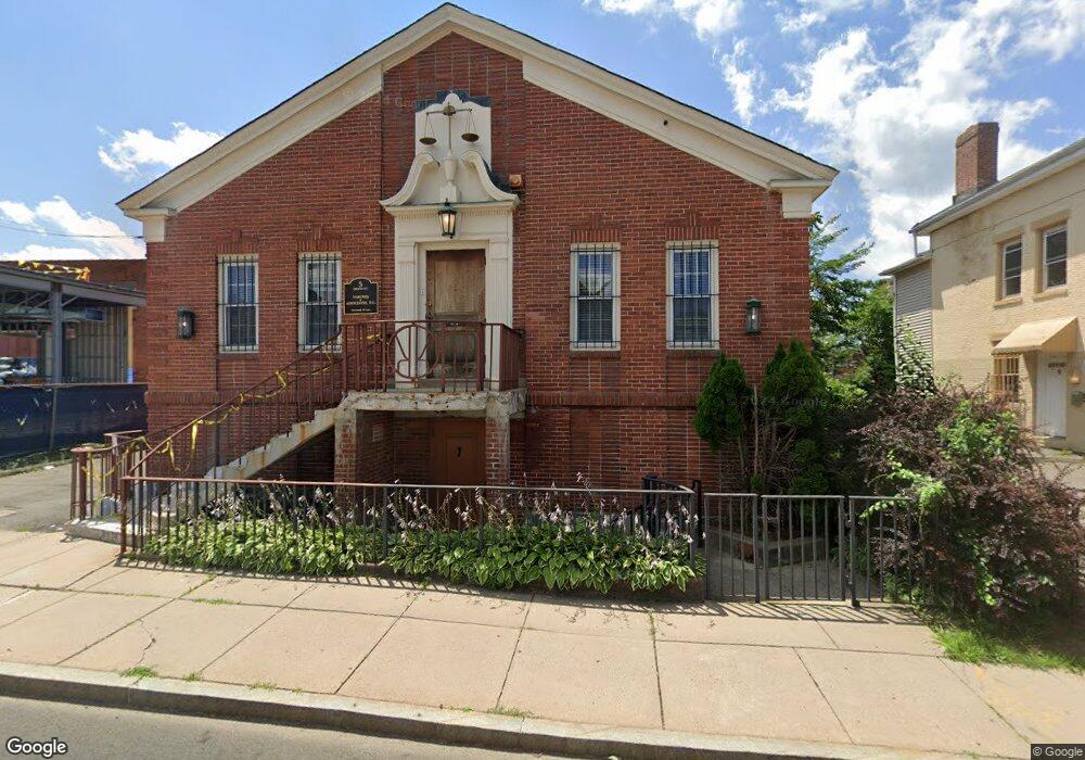 5 Grand St, Hartford, CT 06106 - photo 1