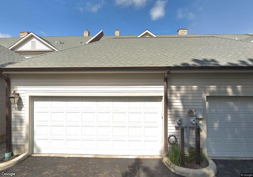 4255 Linden Tree Ln unit 4, Glenview, IL 60026 - photo 1