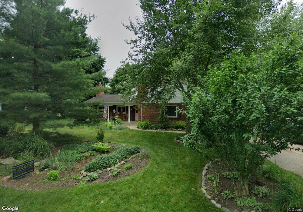 7123 Buckthorn Dr, West Bloomfield, MI 48324 - photo 1