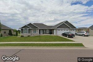 1009 Sandtrap Cir, Dell Rapids, SD 57022