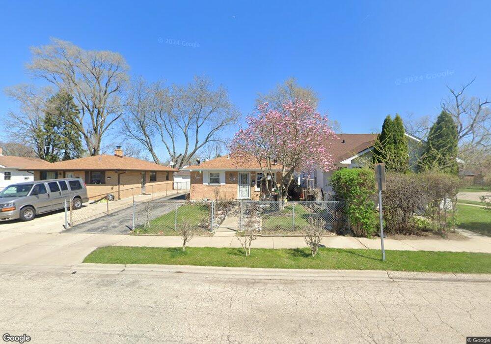 141 S Gretta Ave, Waukegan, IL 60085 - photo 1