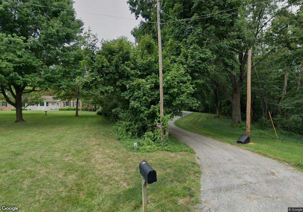 217 Leland Lake Dr, Jacksonville, IL 62650 - photo 1