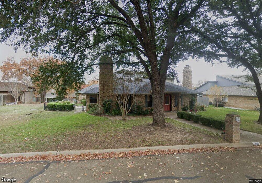 204 Hollyhill Ln, Denton, TX 76205 - photo 1