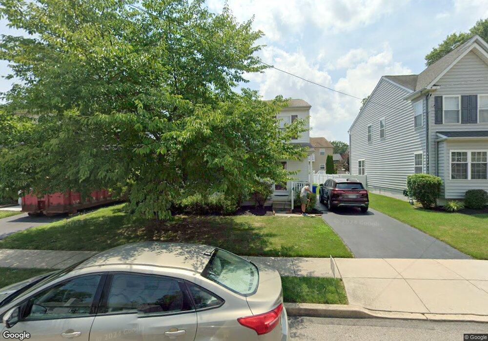 215 Sylvania Ave, Folsom, PA 19033 - photo 1