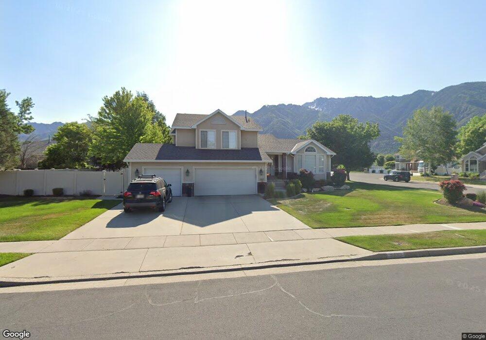 11187 Wyngate Ln, Sandy, UT 84092 - photo 1