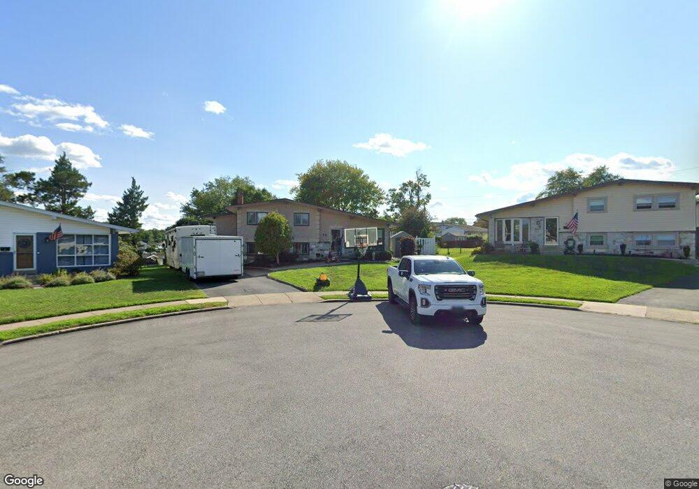 10 Sundor Cir, Broomall, PA 19008 - photo 1