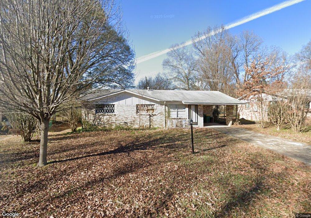 1731 Meadowbrook Ln, Texarkana, TX 75501 - photo 1