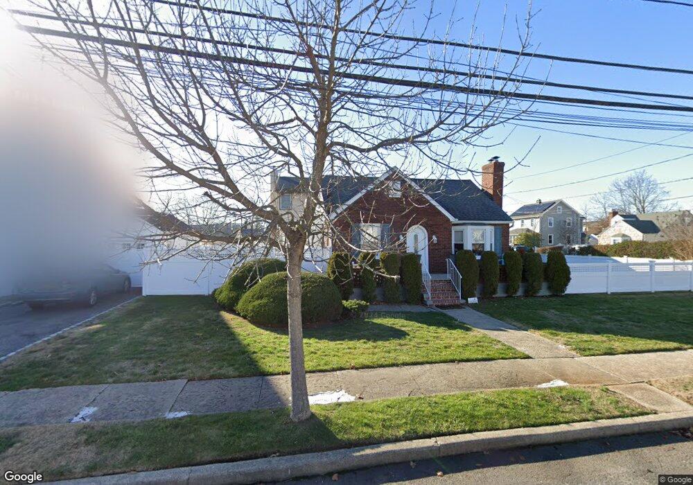 4 King St, North Bellmore, NY 11710 - photo 1