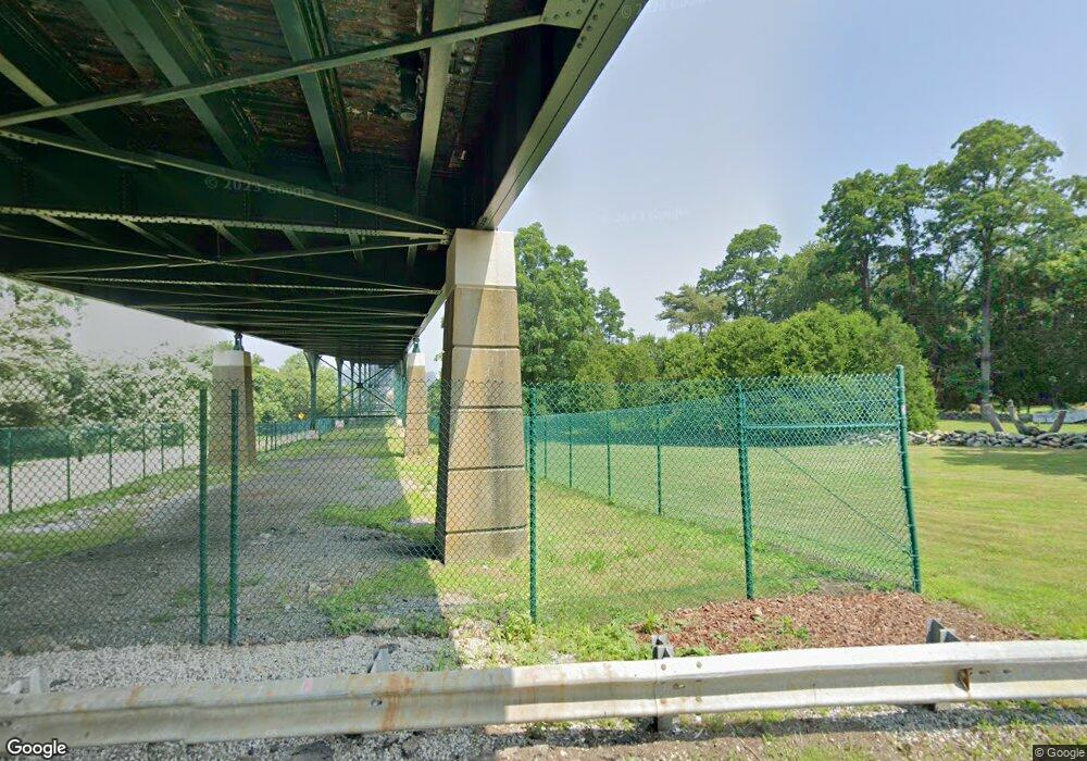 1 Mount Hope View Rd, Portsmouth, RI 02871 - photo 1