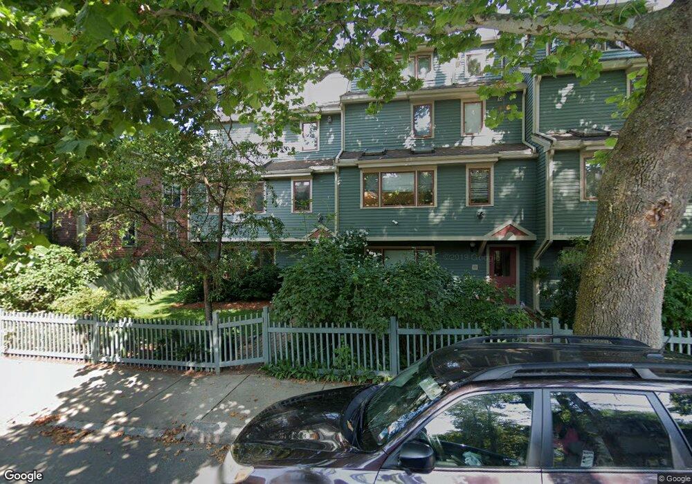 25 Cogswell Ave unit 1, Cambridge, MA 02140 - photo 1