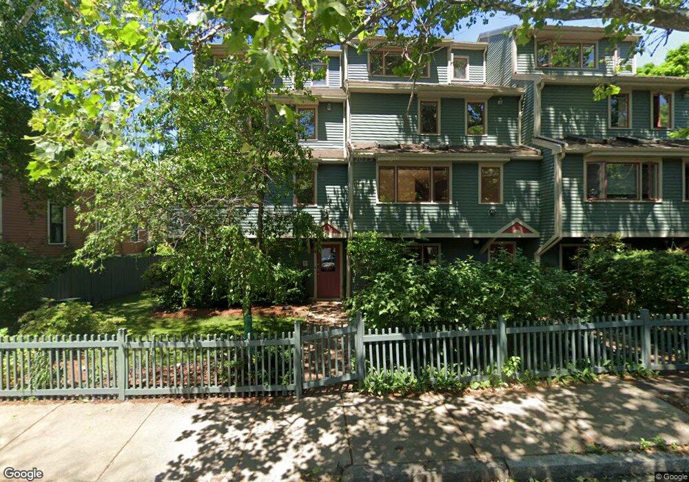 25 Cogswell Ave unit 3, Cambridge, MA 02140 - photo 1