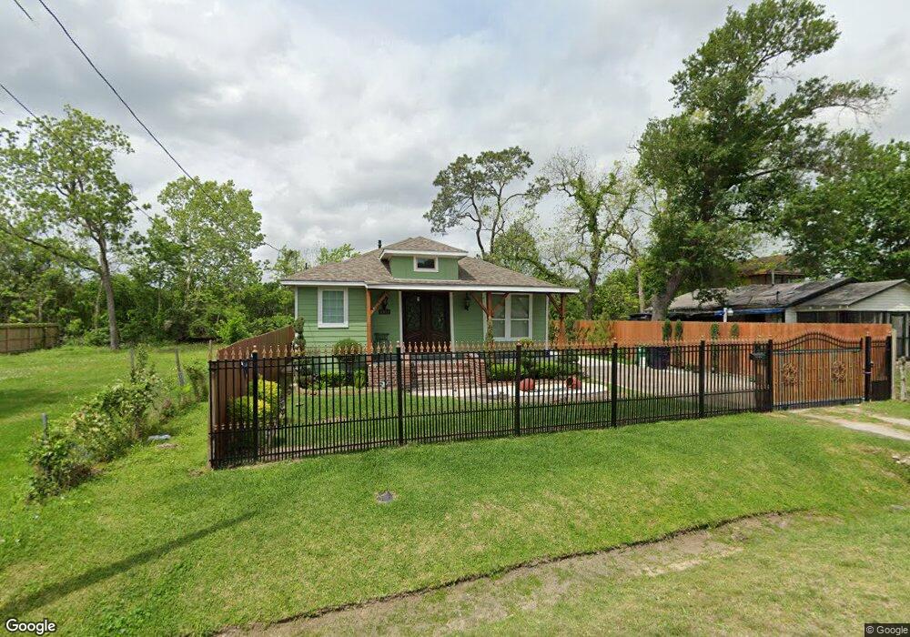 5413 Gold St, Houston, TX 77026 - photo 1