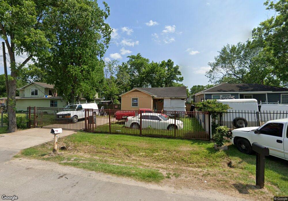 4526 Hanley Ln, Houston, TX 77093 - photo 1