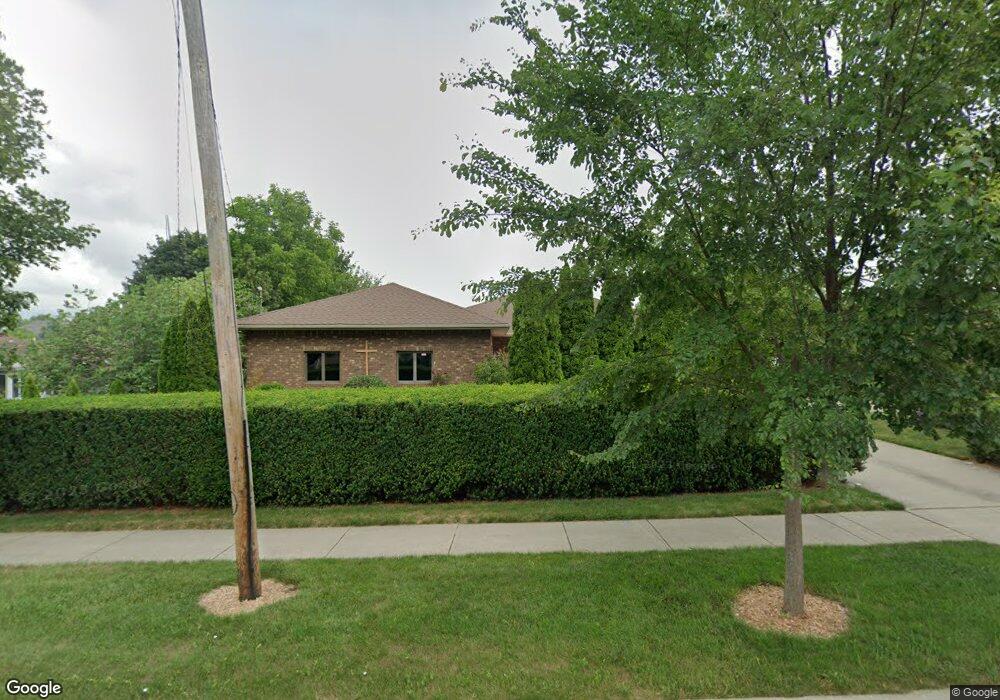 930 W Tuscola St, Frankenmuth, MI 48734 - photo 1