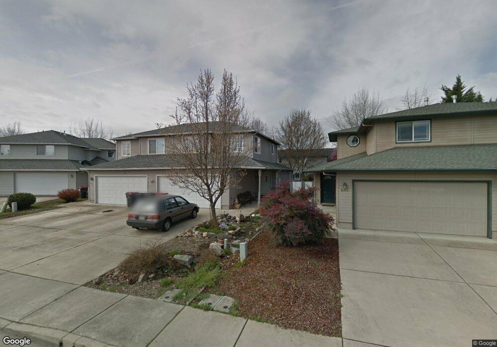 553 Brittni Ln, Central Point, OR 97502 - photo 1