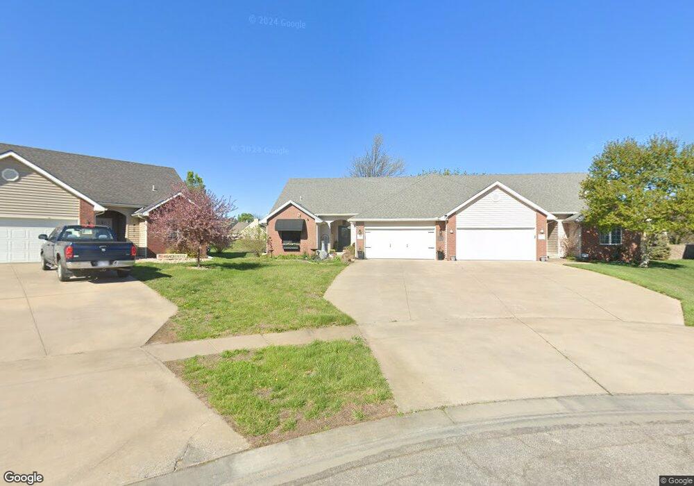3407 SW Amarosa Cir, Topeka, KS 66614 - photo 1