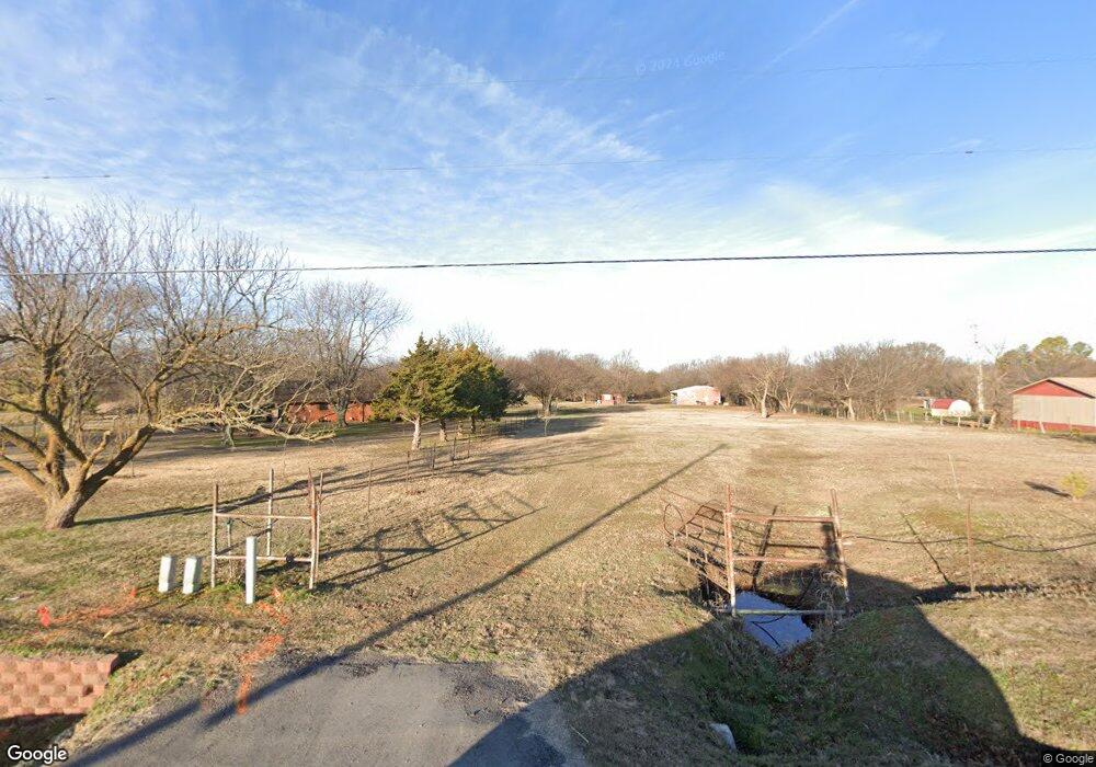 107 N Crater Creek Rd, Cache, OK 73527 - photo 1