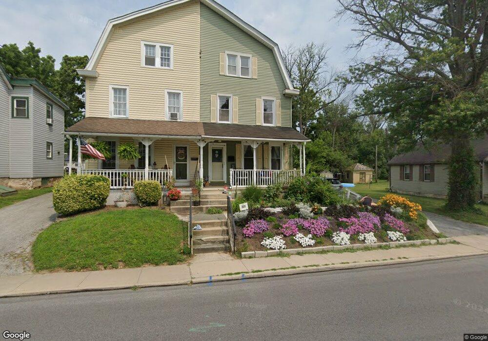 223 E South St, Kennett Square, PA 19348 - photo 1