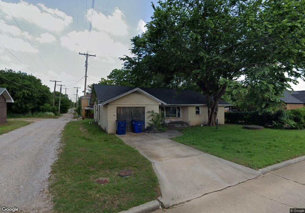 704 N 11th St, Duncan, OK 73533 - photo 1