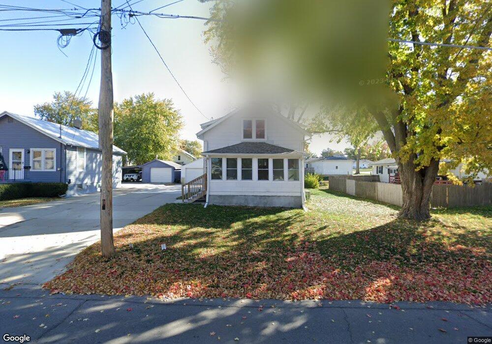 716 E 8th St S, Newton, IA 50208 - photo 1