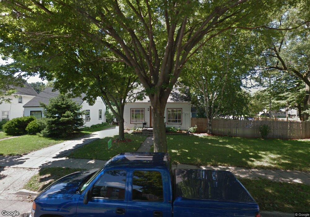 751 Comfort St, Lansing, MI 48915 - photo 1