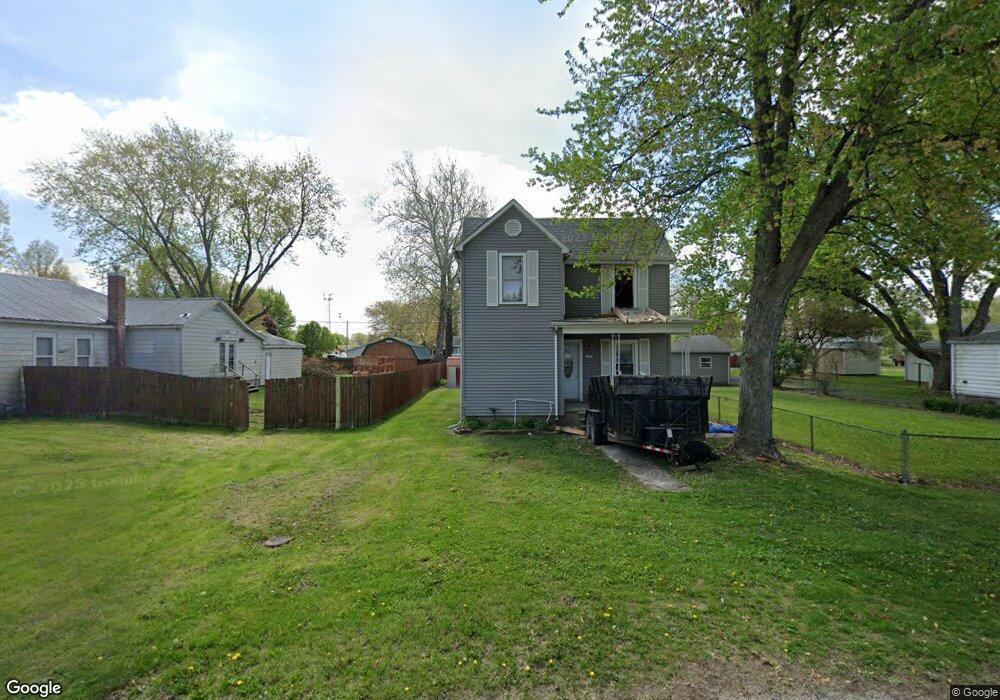 1218 N Ottawa St, Lincoln, IL 62656 - photo 1