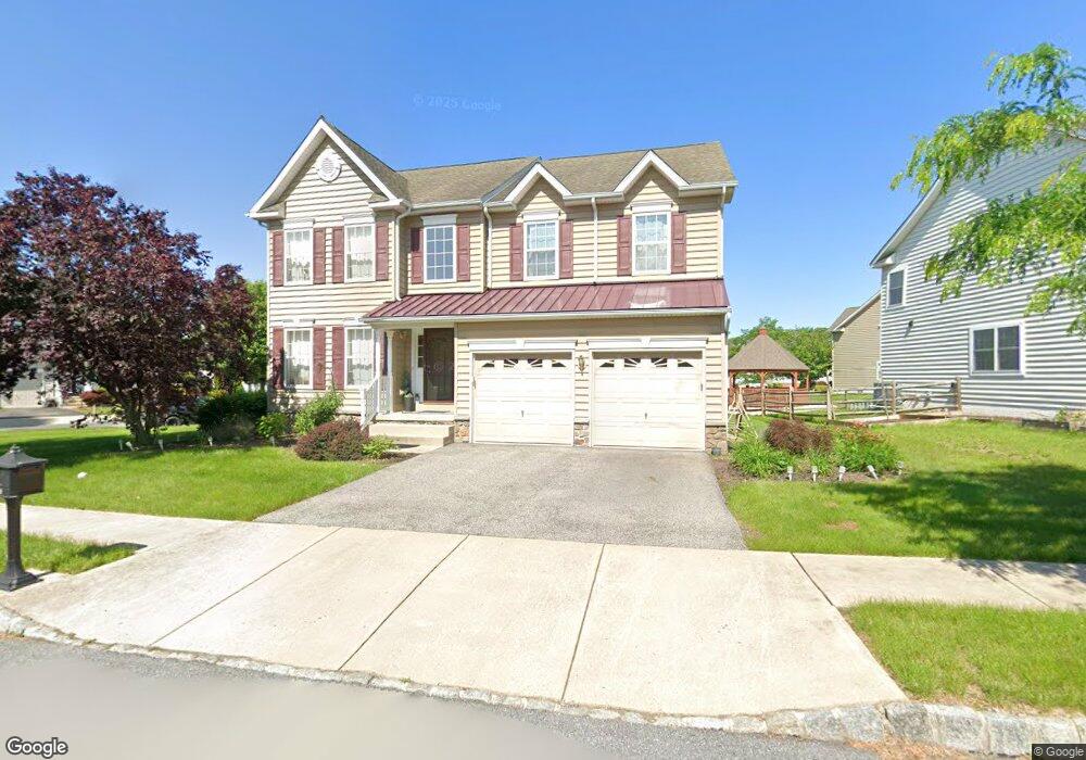 1100 Berkeley Dr, Pennsburg, PA 18073 - photo 1