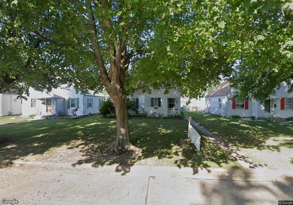 1927 4th St, Moline, IL 61265 - photo 1