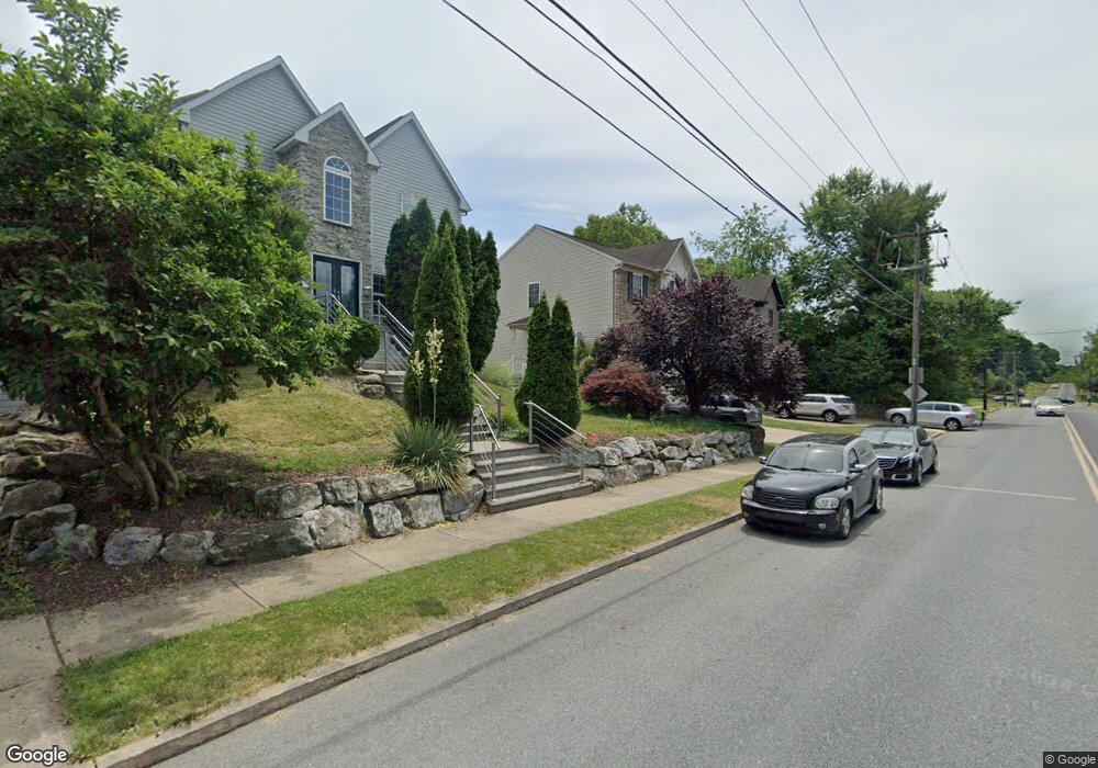 2810 Reading Rd, Allentown, PA 18104 - photo 1