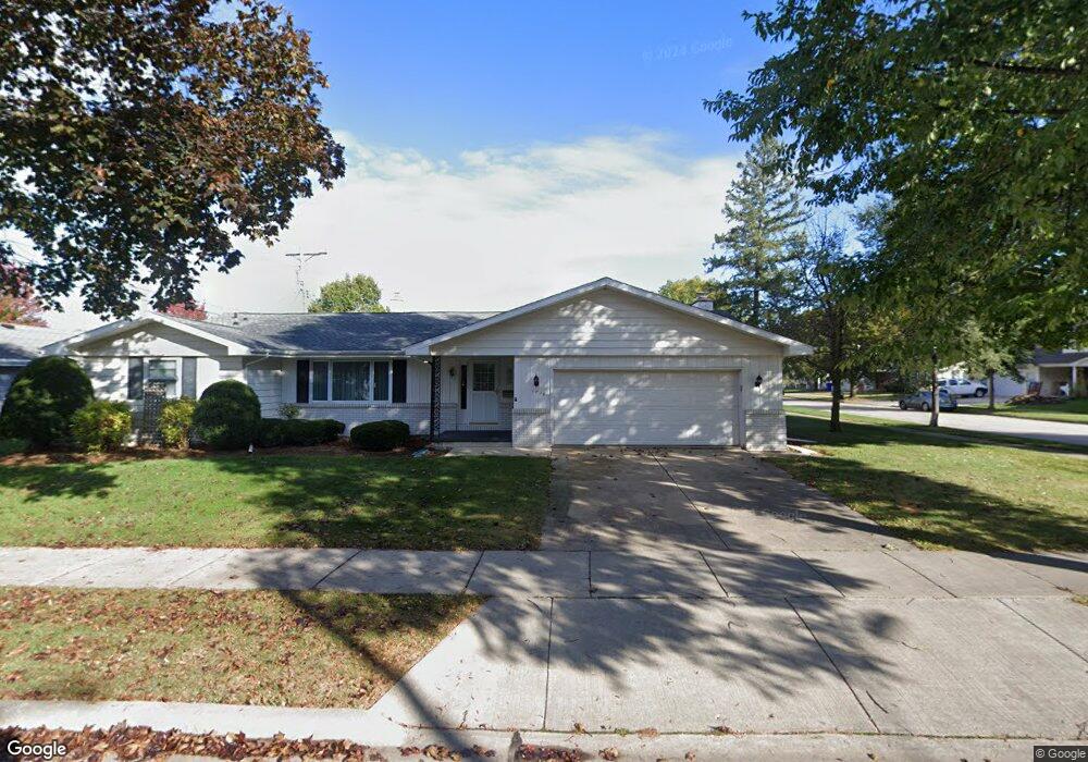 1710 W Glendale Ave, Appleton, WI 54914 - photo 1