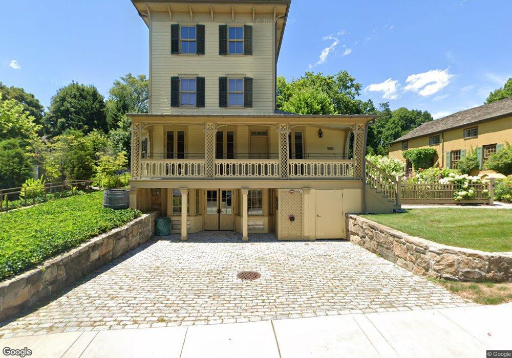 47 Strickland Rd, Cos Cob, CT 06807 - photo 1