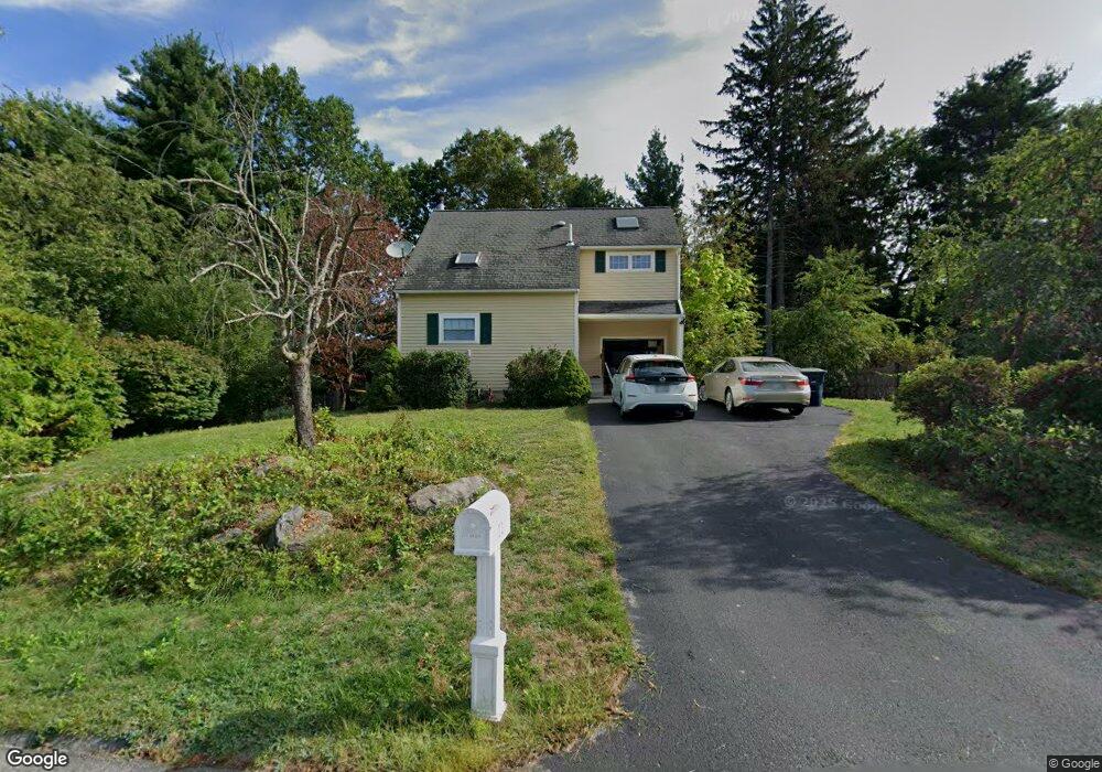 11 Ventura Cir, Nashua, NH 03062 - photo 1