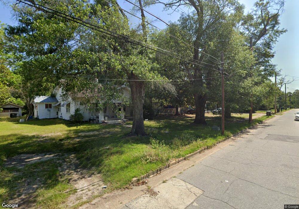 717 Hillcrest Ave, Moultrie, GA 31768 - photo 1