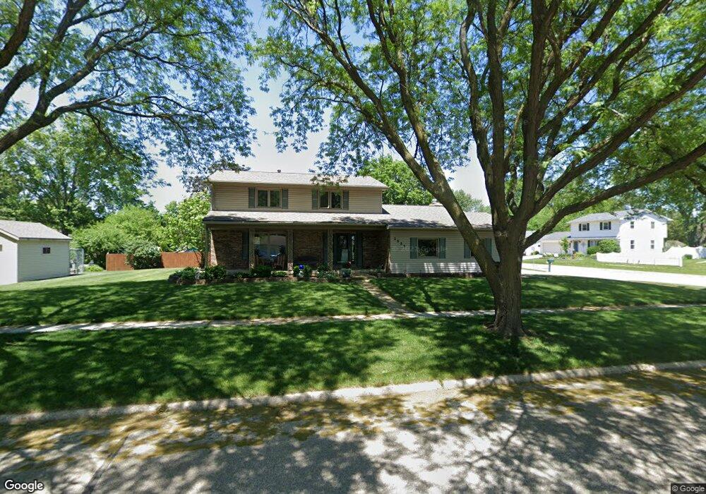 2521 W 3rd St, Cedar Falls, IA 50613 - photo 1