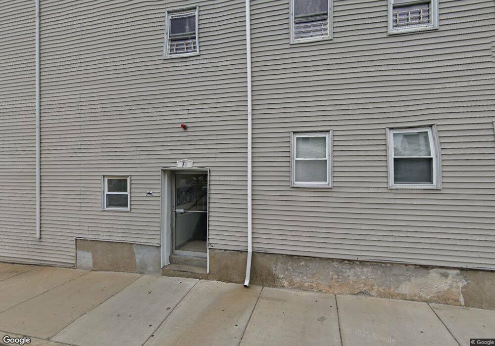 78 Florence St unit 4, Everett, MA 02149 - photo 1