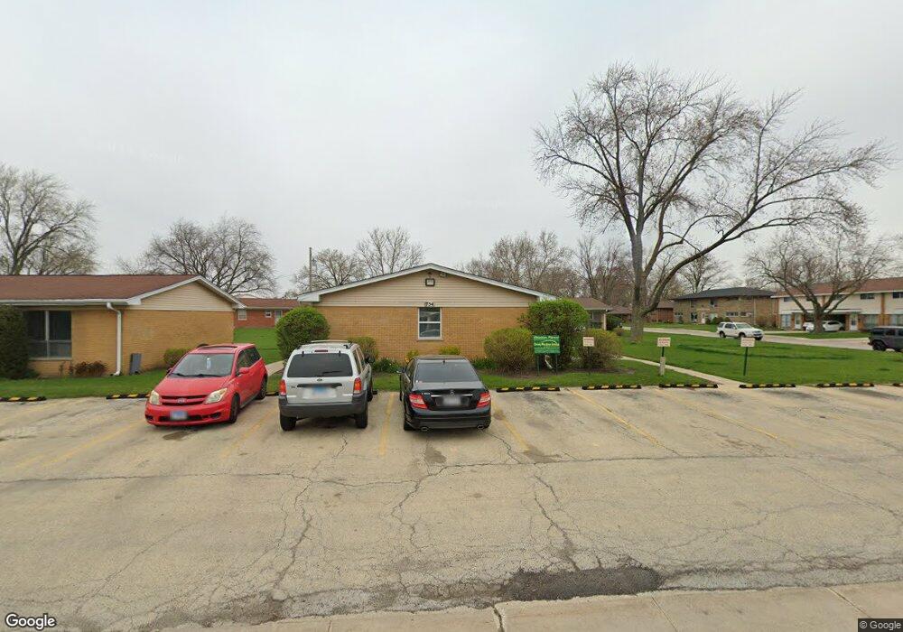 Autumnwood Apartments, Aurora, IL 60506 - photo 1