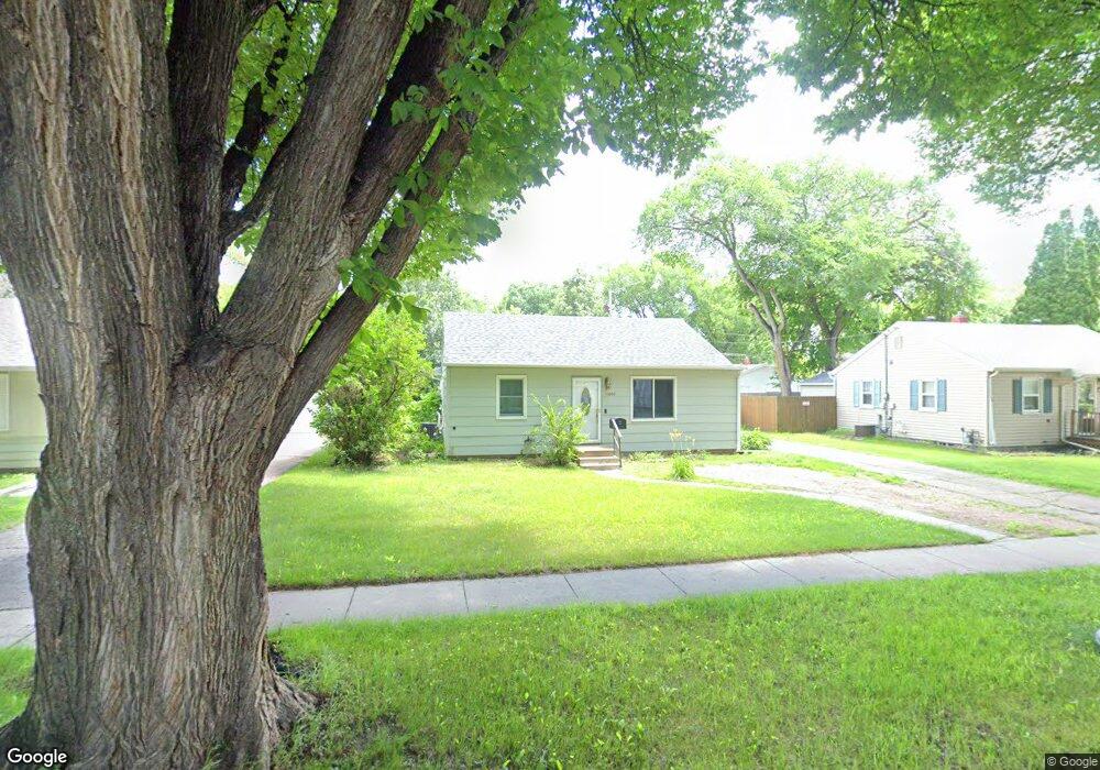 1002 19th St S, Fargo, ND 58103 - photo 1
