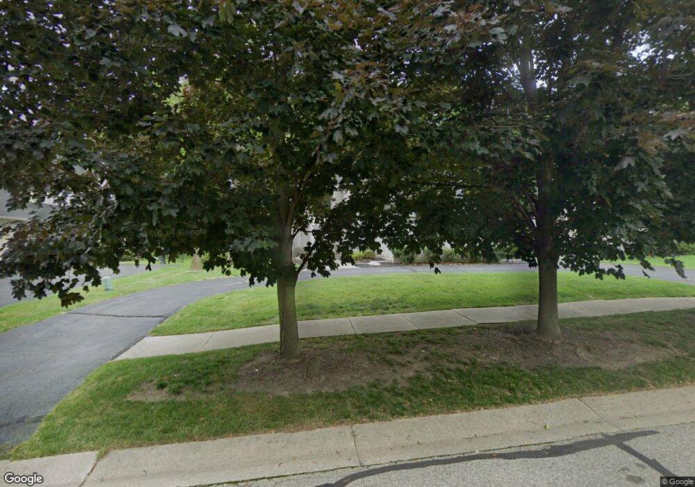 5242 Parkside Dr, West Bloomfield, MI 48323 - photo 1