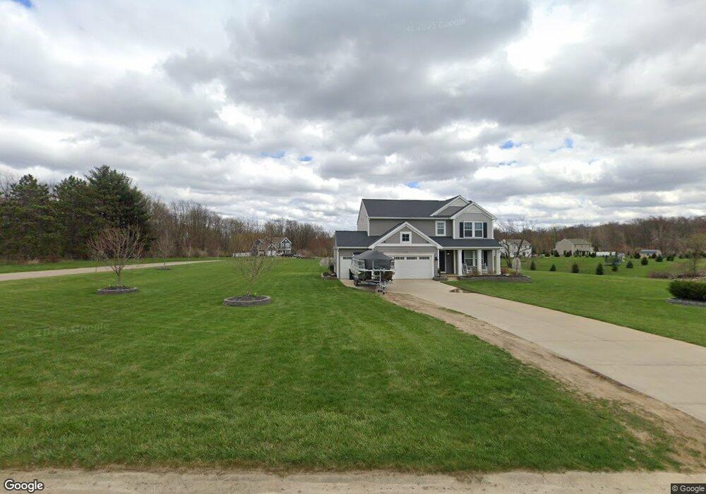 5784 Brilliant Cir, Howell, MI 48855 - photo 1