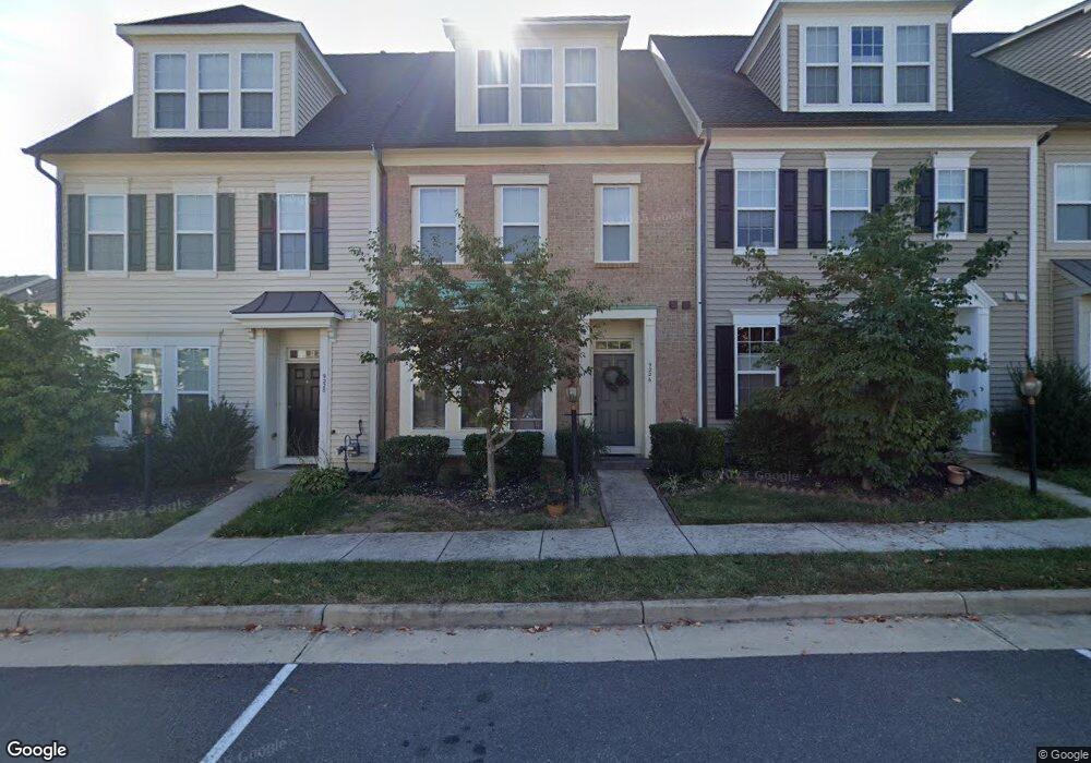 9226 Alvyn Lake Cir, Bristow, VA 20136 - photo 1