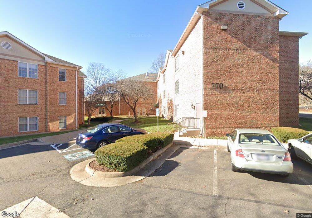 770 Fletcher Dr, Warrenton, VA 20186 - photo 1