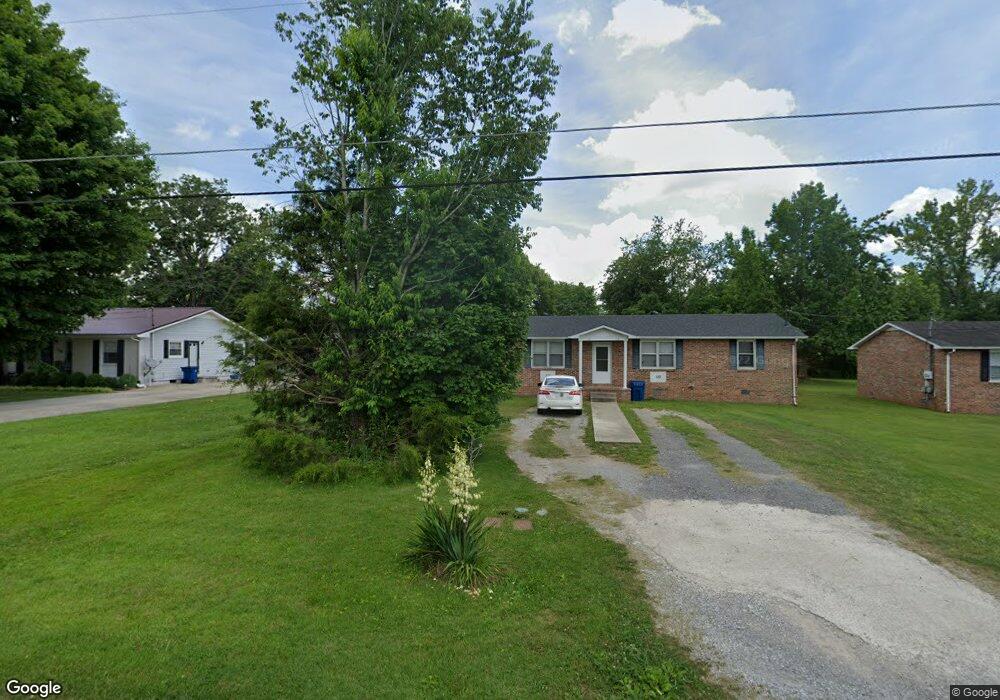 114 Hunt St, Manchester, TN 37355 - photo 1