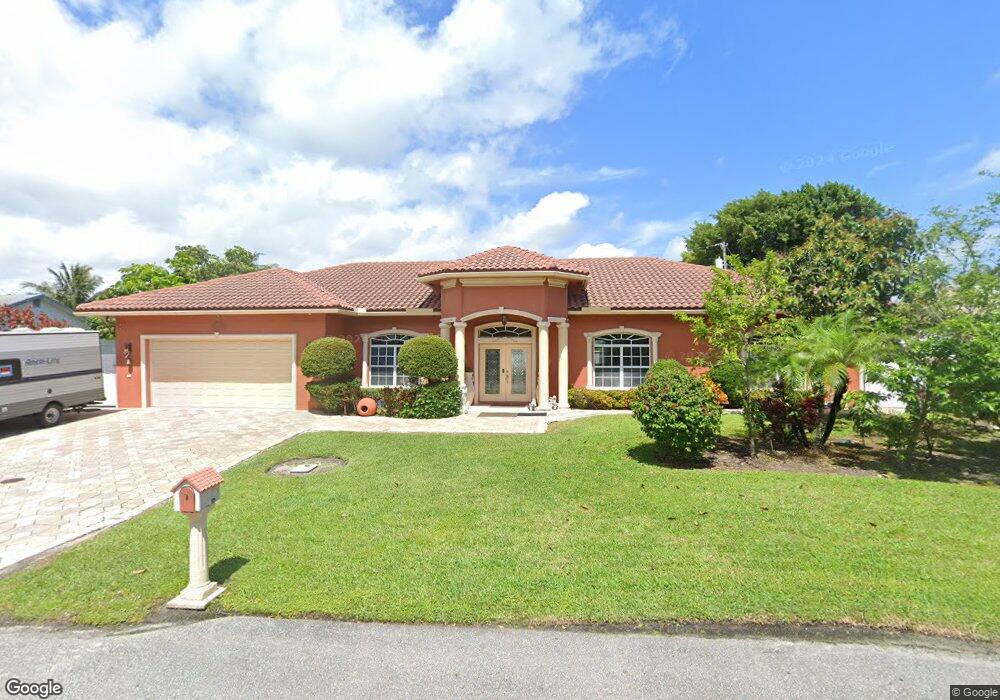 3079 Windward Ln, Lake Worth, FL 33462 - photo 1