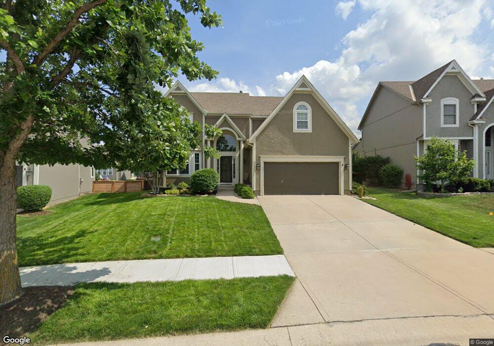 21812 W 98th St, Lenexa, KS 66220 - photo 1